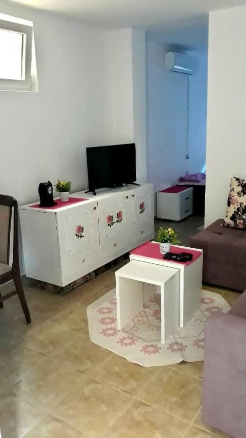 Apartman Tatjana ストモレ エクステリア 写真